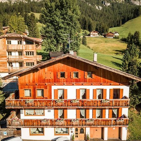 Casa Nives Otel La Villa  Dış mekan fotoğraf