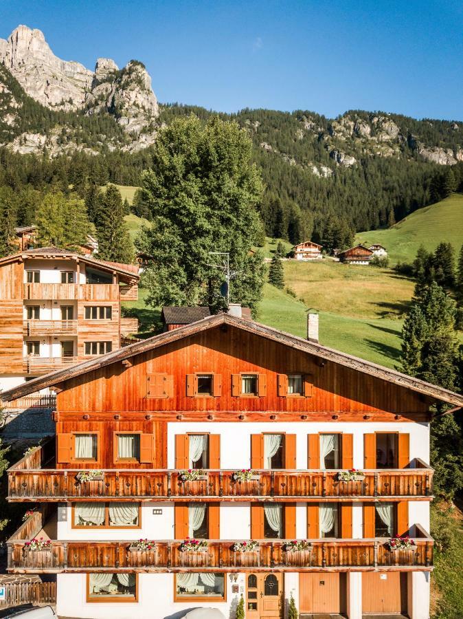 Casa Nives Otel La Villa  Dış mekan fotoğraf